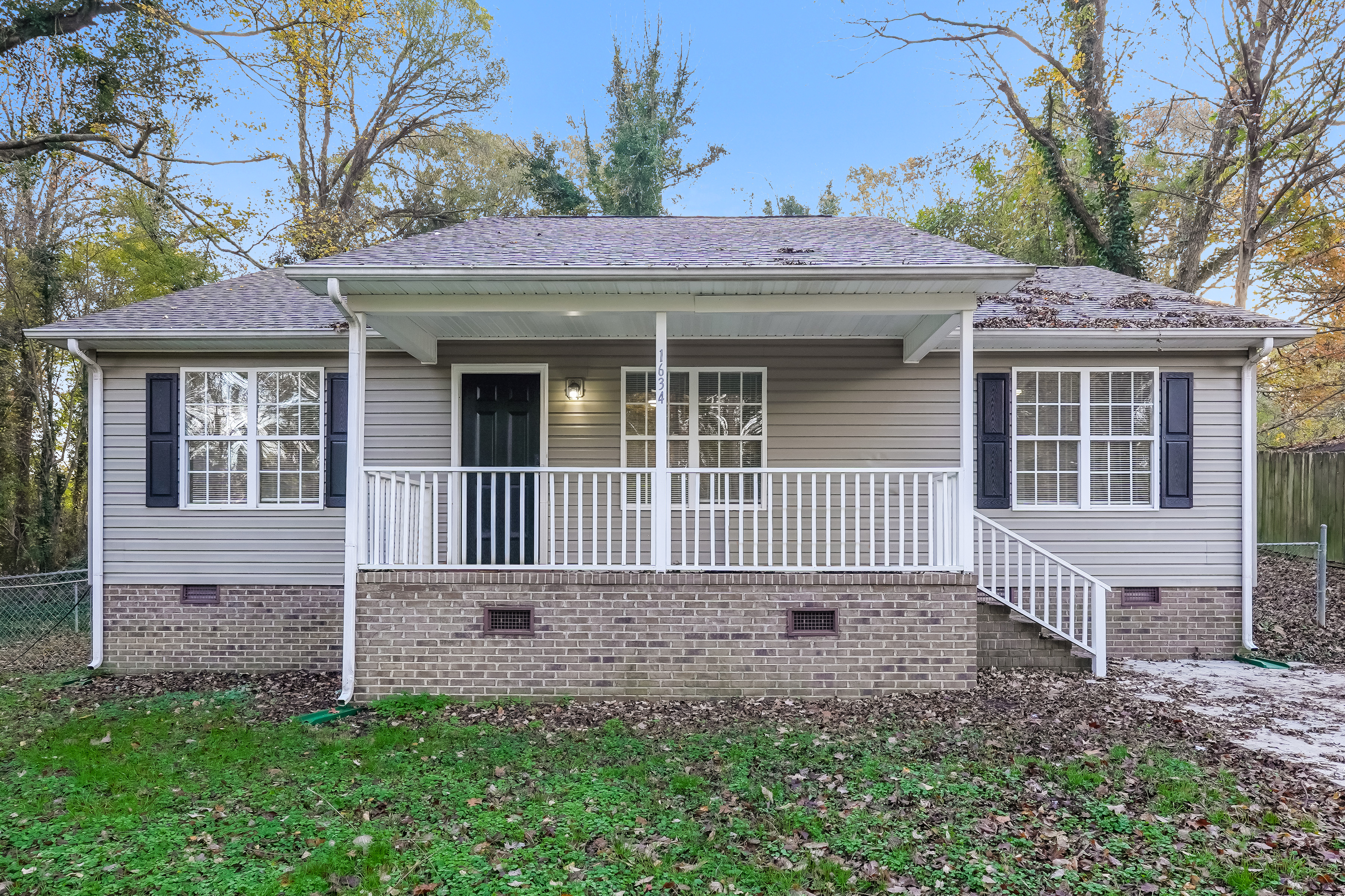 1634 N HAMILTON ST HIGH POINT, NC 27262